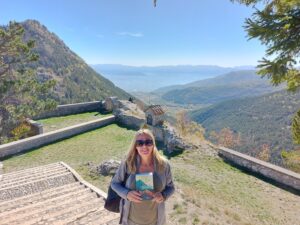 In The Shadow of The Apennines / Kimberly Sullivan