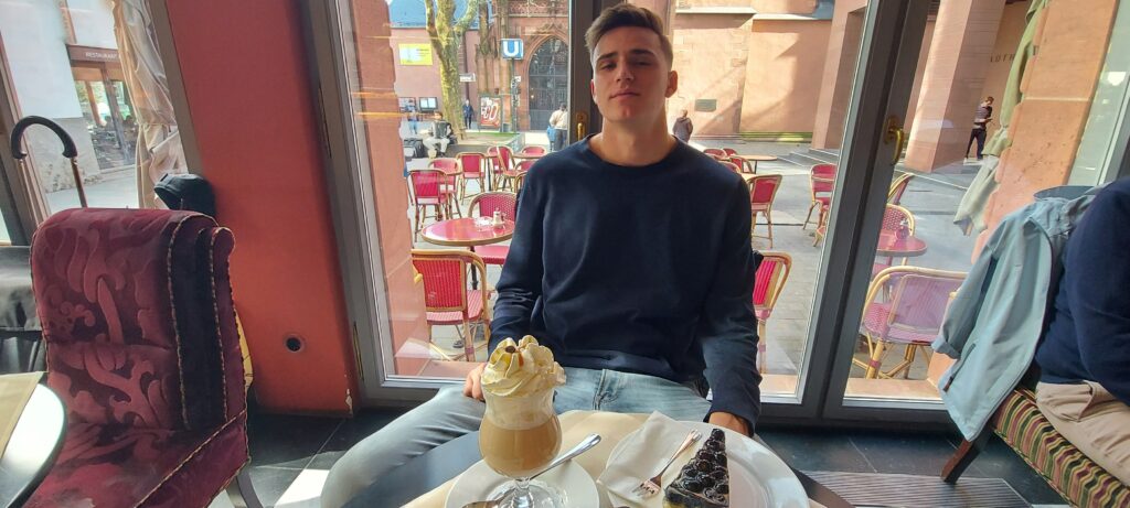 Frankfurt café, Germany / Kimberly Sullivan